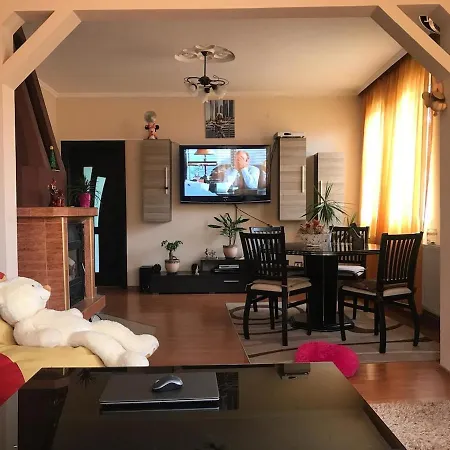 Apartament център до 4 гости
