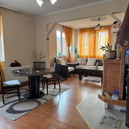 център до 4 гости Apartament
